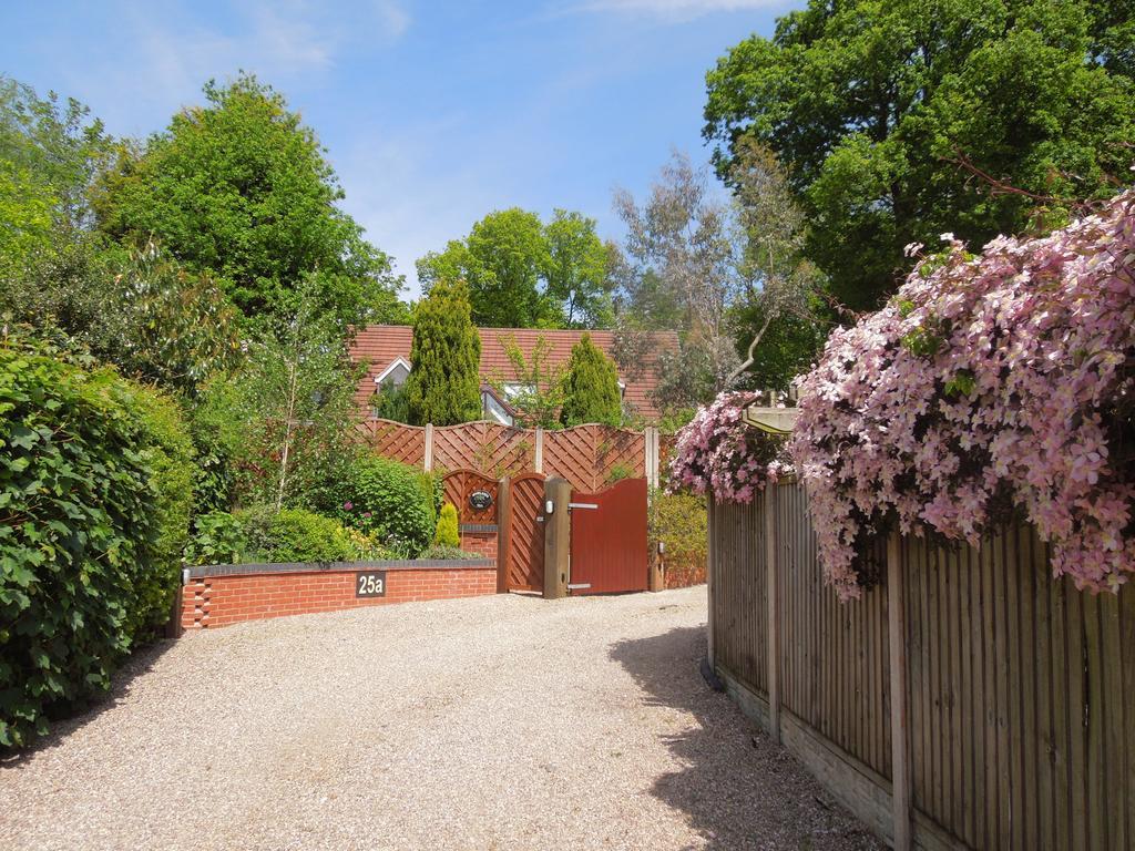 Woodlands Bed And Breakfast Solihull Exterior foto